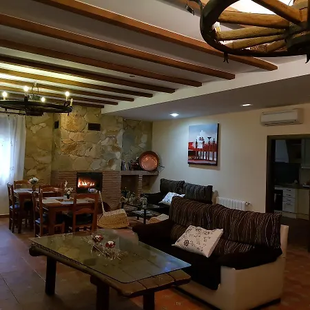 Aguas Del Venero Kır Evi *