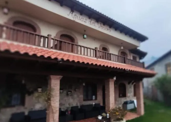 Aguas Del Venero Landhuis *